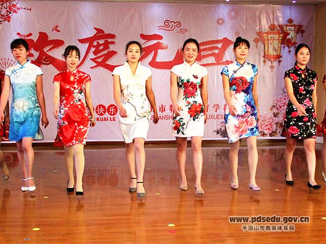 14dda62147e84908be72a9eaf816f600.jpg