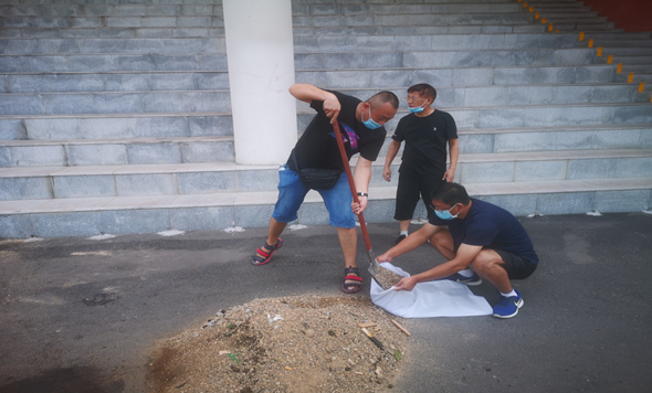 市四十四中召开落实市委防汛工作专题会议 2-258.png