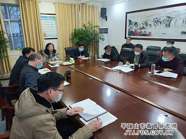 3.市实验高中校长贾晓燕讲话.jpg