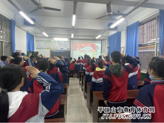市四十六中：缅怀英烈事迹，传承红色基因345.png