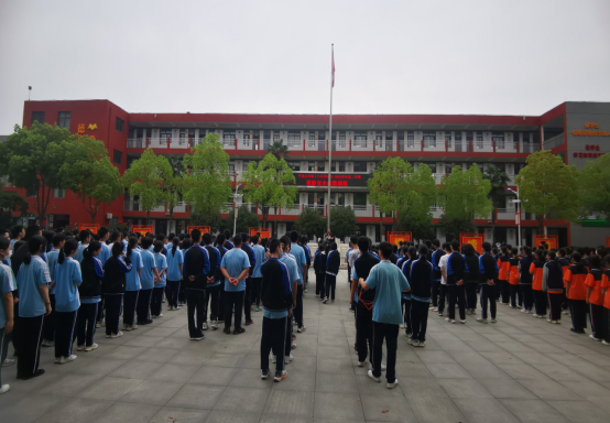 平顶山市第十六中学开展2023年夏季消防安全疏散演练255.png