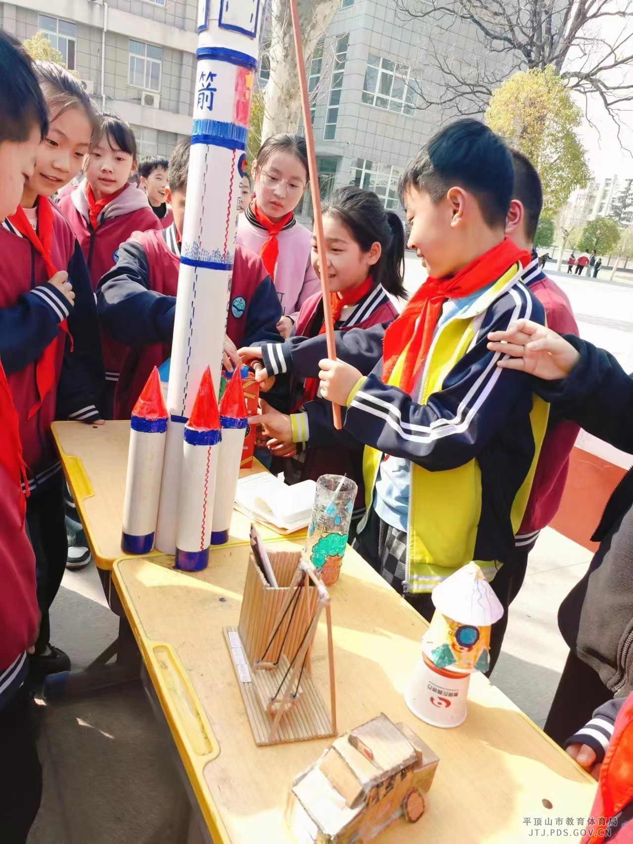 科技1.jpg